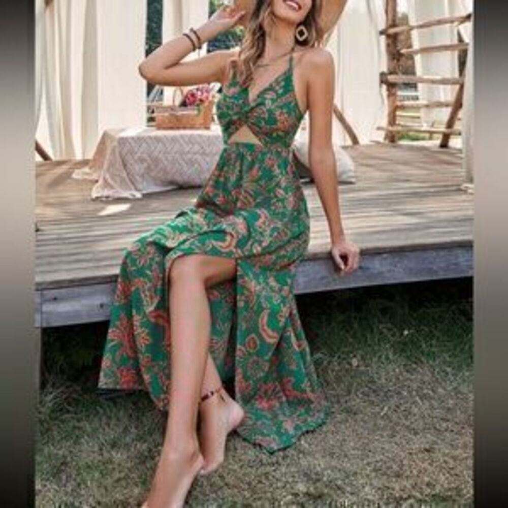Boho floral print shirred cami maxi dress - Picture 2 of 3